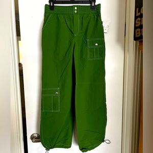 Forever 21 lightweight green utility joggers with toggle ankle size medium